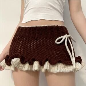 Crochet Y2K vibes low rise knitted skirt ruffle detail brown Size Large Harajuka